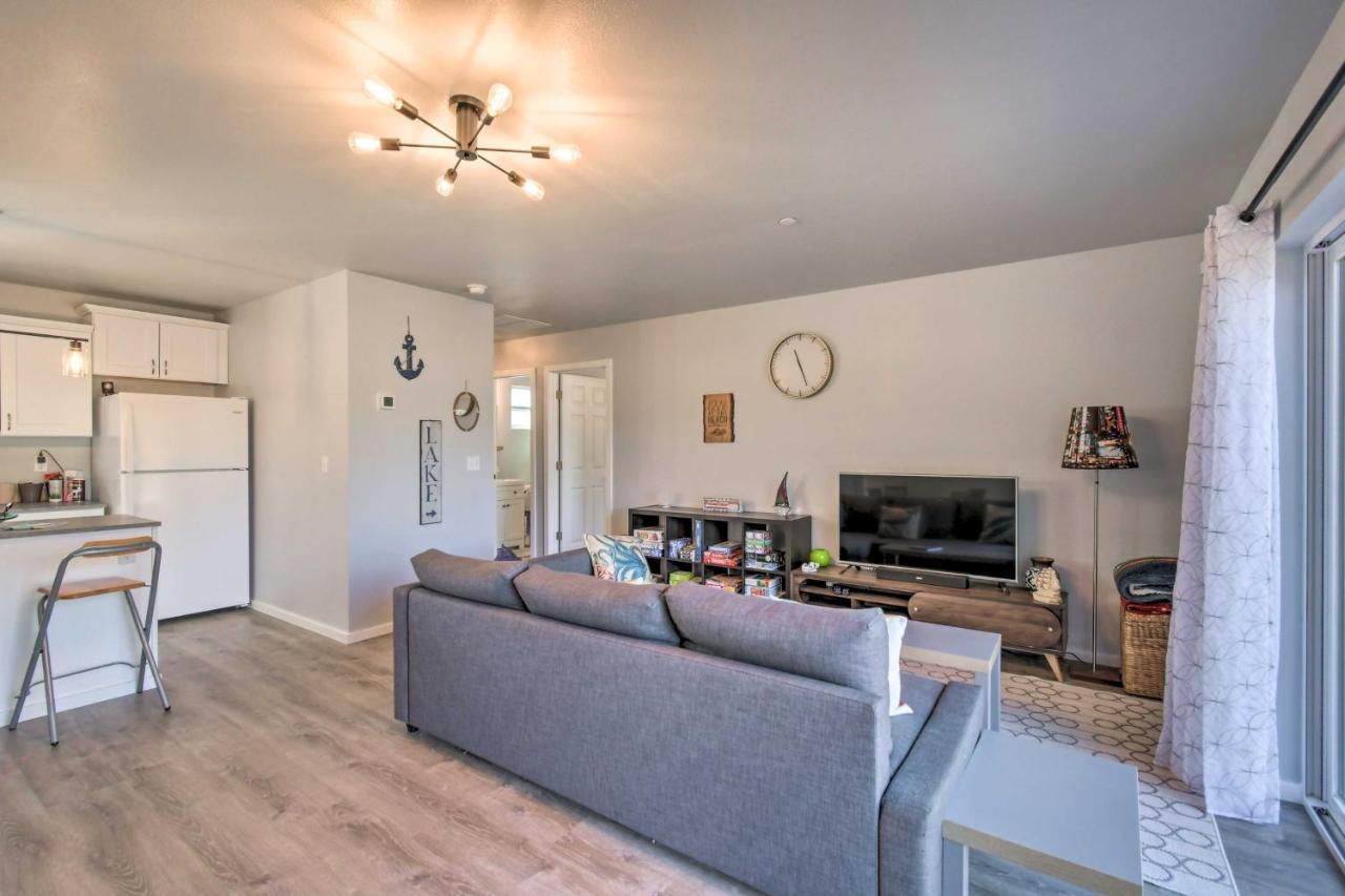 Canal Cottage Retreat With Dock And Waterfront Views Ocean Shores Esterno foto